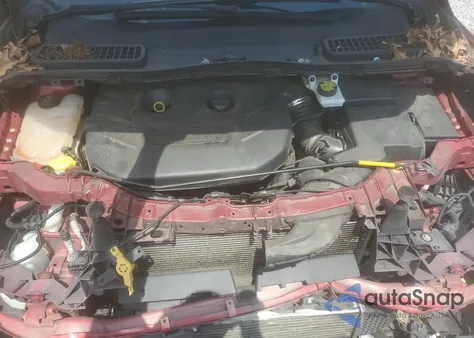 2015 Ford Escape Titanium z USA, uszkodzony, nr VIN 1FMCU9J96FUC39486